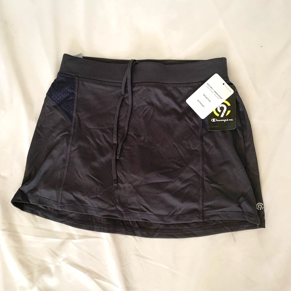 CHAMPION Indigo Skort (skirt + shorts) with a zip pocket at the back! 🏓🎾